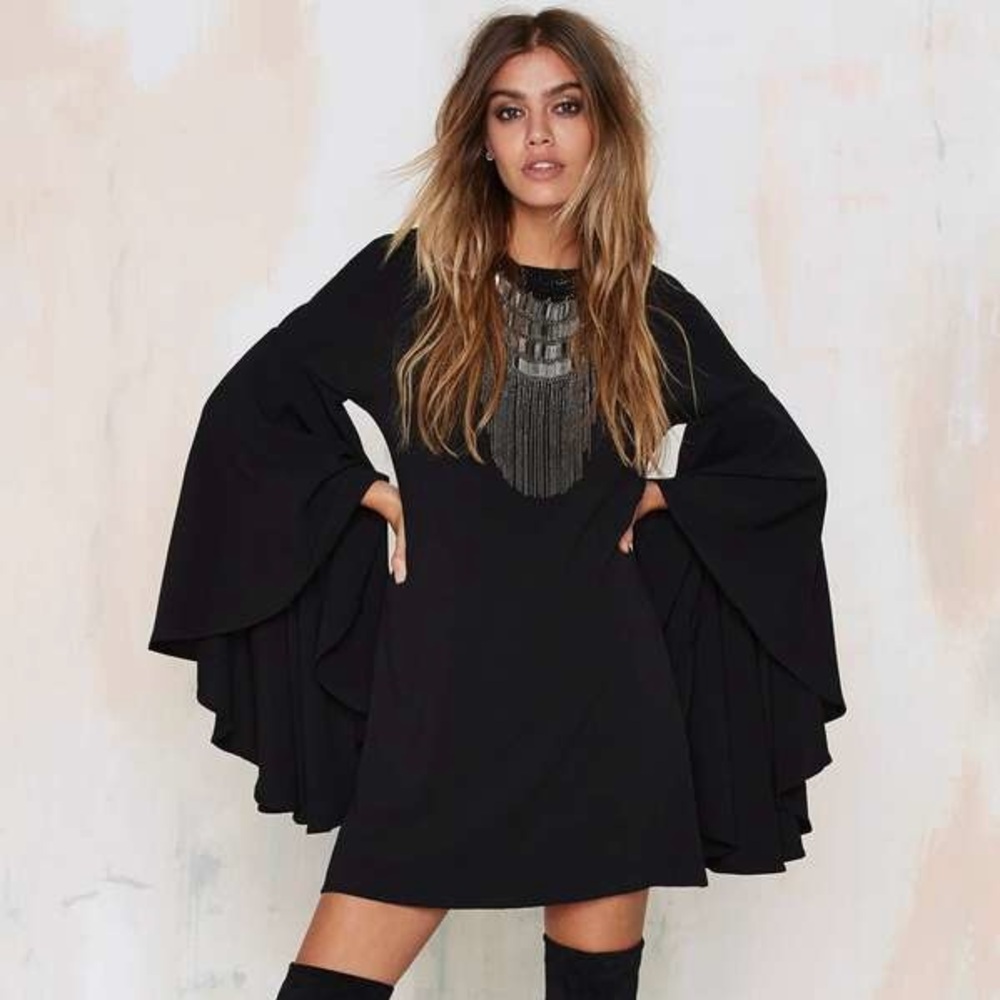 Nasty Gal Hells Bells Bell Sleeve Crepe Dress in Black L Large